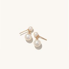 Go ahead and diversify your pearl portfolio. Because, why else not? Handcrafted in 14k solid gold featuring three finishes. Bridal Earrings 2 Holes, Affordable Pearl Drop Earrings, Mejuri Pearl Earrings, Timeless Jewelry Pieces, Mejuri Pearl, Mejuri Earrings, Simple Pearl Earrings, Double Pearl Earrings, Pearl Drop Earrings Gold