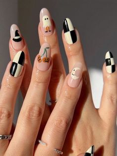 Multicolor  Collar  ABS Plants Bare Nails Embellished   Nail,Hand & Foot Care Nail Polish Colors Fall, Fall Nail Polish, Labu Halloween, Halloween Nail Designs, Fall Nail Art, Halloween Nail, Halloween Nail Art, Nails And Makeup