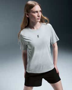 The versatile running tee that takes you from town to trail. Textural to touch and durable enough to take on the great outdoors, this tee is constructed in an engineered jacquard knit. As an added bonus, it’s breathable and sweat-wicking too. To keep you feeling fresh even when the pace picks up. In every movement, the Trail-T is designed to fit comfortably onto your body. With forward-sided seams for shape and structure while on the move. Got all your snacks and other essentials stashed in your Sporty Stretch T-shirt For Outdoor, Gray Athleisure Tops For Outdoor, Athleisure Go-dry T-shirt For Outdoor Activities, Athleisure T-shirt For Outdoor Activities, Outdoor Functional Athletic Fit T-shirt, Sporty Gray Tops For Outdoor, Sporty Gray Top For Outdoor, Functional Tops For Running With Relaxed Fit, Go-dry Athleisure T-shirt For Outdoors