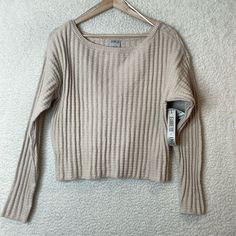 Nwt Jeannie Mai X International Concepts Heather Oatmeal Sweater Top Medium M Jeannie Mai Crop Style Longsleeve Sweater In Heather Oatmeal. Very Soft. New With Tags Retail $89 Approx Measurements: Chest (Pit To Pit Is Half): 40" Length: 20.5" These Are Shelf Pulls From A Major Department Store. Nwt With Tags (Or Tags Might Be Missing In Rare Occasion), These Are A Great Value. Clt02056781satewrhh-3/24 Z-D8 #Womens #Clothing #Wardrobe #Basics #Womensclothing #Nwt #Nwot #Guc #Euc 11 Oz Casual Oatmeal Tops For Winter, Casual Oatmeal Tops For Fall, Casual Oatmeal Fall Tops, Casual Beige Cropped Long Sleeve Sweater, Beige Long Sleeve Cropped Sweater, Beige Long Sleeve Cropped Sweater Casual, Beige Cozy Fit Top, Beige Cozy Tops, Casual Beige Long Sleeve Cropped Sweater