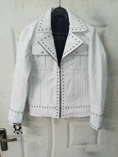 <Strong>Jacket+Description</Strong><br/> <Ol> <li>Studded+Jacket+made+with+100+%+Genuine+Top+Quality+(+0.9+to+1.0+MM+)+Cowhide+Leather</li><br/> <li><strong>Inner:</strong>+Viscose+Lining</li><br/> <li>High+Quality+Studs.+Each+Stud+Stitched+by+Hand</li><br/> <li>Cropped,+Vintage+-+Inspired+/... White Punk Leather Jacket With Long Sleeves, White Fitted Punk Biker Jacket, White Long Sleeve Punk Leather Jacket, White Leather Jackets, White Leather Jacket, Biker Leather Jacket, Studded Jacket, Biker Leather, Workout Jacket