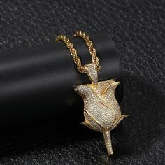 Jewelry Rapper, Expensive Jewelry Luxury, Razzle Dazzle, Rose Pendant, Flower Rose, Expensive Jewelry, Mens Pendant, Hip Hop Jewelry, Diamond Flower