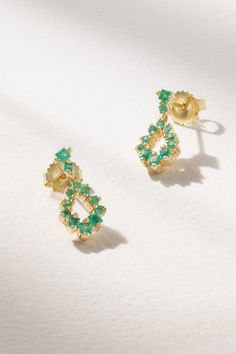 Suzanne Kalan's drop earrings are handcrafted from 18-karat gold in a pretty pear shape that's illuminated with vibrant emeralds. They come in a designer-stamped box, making them perfect for gifting to someone special on their birthday or an anniversary. Emerald Pear-shaped Fine Jewelry Earrings, Elegant Pear-shaped Emerald Earrings, Fine Jewelry Emerald Pear-shaped Earrings, Pear-shaped Emerald Earrings Fine Jewelry, Fine Jewelry Pear-shaped May Birthstone Earrings, Fine Jewelry Pear-shaped Earrings For May Birthstone, Yellow Gold Pear-shaped May Birthstone Earrings, Fine Jewelry Emerald Teardrop Earrings, Emerald Teardrop Earrings Fine Jewelry