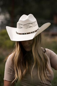 Billings | Womens Cowboy Straw Cowgirl Hat The Billings Straw Cowgirl Hat conveys a certain feeling of freedom. This hat makes you feel confident so you know that whatever comes next, you have it handled. White Fitted Hat Band For Beach, White Fitted Hat Bands For The Beach, White Short Brim Hat For Ranch, White Short Brim Ranch Hat, White Country Style Fedora For Outdoor, White Flat Brim Hat For Ranch, Flat Brim White Sun Hat For Ranch, White Flat Brim Sun Hat For Ranch, White Country Style Hat For Outdoor