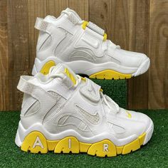 W Nike Air Barrage Mid White Chrome Yellow Cj9574-100 Women's 6 Nike Air Barrage Mid, Nike Air Barrage, White Wedge Sneakers, Nike Wedges, Nike Air Women, Nike Air Max 2015, Nike Fashion Shoes, White Chrome, Shoes Outfit Fashion