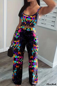 Olivia Mark - Contemporary Two-Piece Set: Printed Vest and Pants Ensemble with U-Neck and Sleeveless Design Vest And Pants Set, Vest And Pants, U Neck, Sleeveless Vest, Two Piece Outfit, Wholesale Fashion, Printed Design, Womens Vest, Neck Designs