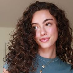 Kianadaliave Hair, Kiana Davis Makeup, Spring Hair Color, Spring Hair, Beautiful Curly Hair, Good Hair, Spring Hairstyles