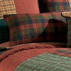 Cozy Cabin Plaid Rectangular Pillow Cabin Pillows, Rustic Throw Pillows, Quilted Bedding, Rustic Napkins, Black Forest Decor, Bed Comforter Sets, Rustic Bedding, Cozy Cabin, Cool Beds