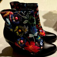 Colorful Flowered Leather Women Boots. Leather Boots Women, Leather Boots, Bootie Boots, Womens Boots, Ankle Boots, Women Shoes, Boots, Floral, Women Shopping