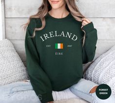 ✦ PRODUCT INFORMATION: Gildan 18000 Sweatshirt: - 50% Cotton & 50% Polyester - Medium heavy fabric - Machine wash: cold (max 30C or 90F); Non-chlorine: bleach as needed; Tumble dry: low heat; Do not iron; Do not dry clean. ✦ SIZING: - This sweatshirt is UNISEX and runs slightly larger for ladies (For a RELAXED fit, we suggest going your usual size, for an OVERSIZED fit, we suggest sizing 1 or 2 sizes up). - Please refer to the size guide photo to determine the most accurate fit for you. ✦ ESTIMA Fan Apparel Sweatshirt With Long Sleeves And Relaxed Fit, Green Letter Print Hoodie, Green Fleece Tops With Letter Print, Green Fleece Top With Letter Print, Green Casual Pre-shrunk Hoodie, Casual Green Pre-shrunk Hoodie, Green Fleece Sweatshirt With Letter Print, Green Crew Neck College Hoodie, Green College Crew Neck Hoodie