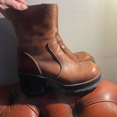 Steve Madden Boots In Worn Vintage Condition That Does Not Effect The Wear Of The Boots! Gorgeous Tan Color Perfect For The Fall/Winter. Obsessed With These But Are Unfortunately Too Big. Hopefully Will Go To A Good Fashionistas Home. Steve Madden Boots, Steve Madden Shoes, Tan Color, Vintage Shoes, Shoes Heels Boots, Steve Madden, Shoes Women Heels, Heeled Boots, Shoes Heels