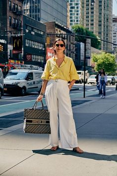 Jean Outfit, Work Outfit Ideas, Jimmy Choo Romy, Collarless Jacket, Paris T Shirt, Belted Coat, Professional Fashion, Work Looks, Outfit Combinations