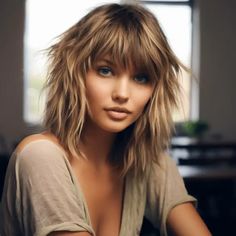 Haircut Ideas Shoulder Length With Bangs, Heavy Bangs And Layers, Shoulder Hair With Layers, Heavy Bangs Medium Hair, Razored Layers Medium, Shoulder Length Layered Hair With Bangs, Shoulder Length Haircut Ideas, Face Framing Layers With Bangs, Short Shoulder Length Hair