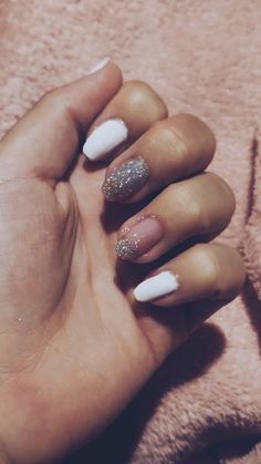 #unhas #aesthetic Nails Inspo White, Perfect Nails, Almond Nails, White Nails, Simple Nails, Glow Up?, Stylish Nails