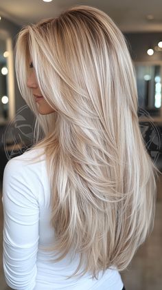 Platinum Blonde Hair Color Ideas Platinum Blonde Hair Color, Bouncy Hair, Easy Morning, Platinum Blonde Hair, Modern Vibe, Platinum Blonde, Sleek Fashion, Blonde Hair Color, Color Ideas