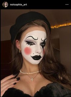 Beats Doll Makeup, Different Halloween Costume Ideas, Mime Face Makeup, Pretty Mime Makeup, Halloween Makeup Ideas Cute, Mime Halloween Makeup, Face Paint Makeup Halloween, French Mime Makeup, Mime Clown Makeup