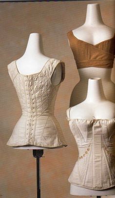 Regency era corsets... Goth Corsets, Dresses Victorian, Modern Corset, Victorian Dresses, Regency Era Fashion, Fashion Goth, Period Dress, Regency Dress, Regency Fashion