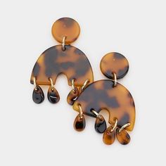 New Beautiful Small Tortoise Arc Dangle Earrings. Resin Material. Lightweight. Size : 1.2" X 1.75" Post Back Color: Tortoise From Own Boutique. Perfect For You Or As A Gift. Tags: Bohemian / Western / Tan / Neutral / Freen Peoppe / Anthropologie / Asos / Celluloid / Abstract / Casual / Tan / Gold / Animal Print / Baublebar / Rainbow Trendy Brown Teardrop Earrings, Trendy Brown Dangle Earrings, Small Tortoise, Buy Wholesale Jewelry, Bamboo Earrings, Mini Earrings, Earrings Resin, Link Earrings, Square Earrings Studs