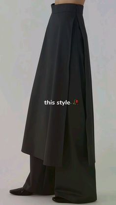 Mode Abaya, Muslimah Fashion Outfits, Muslimah Fashion, Modest Fashion Outfits, Looks Chic, Mode Inspiration, Casual Style Outfits, Fashion Sewing, Modest Outfits