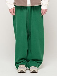 Composition : COTTON 100%Country of Origin : KOREA Green Relaxed Fit Straight Pants, Green Relaxed Fit Pants, Casual Kelly Green Bottoms For Spring, Green Straight Hem Pants For Work, Casual Dark Green Bottoms For Spring, Casual Dark Green Spring Bottoms, Loosely Fitted Green Bottoms For Streetwear, Green Relaxed Fit Straight Leg Bottoms, Green Relaxed Fit Trousers