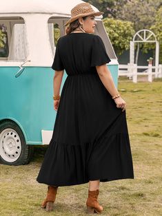 Features: Basic style Sheer: Opaque Stretch: No stretch Body: Not lined Material composition: 100% viscose Care instructions: Machine wash cold. Tumble dry low. Imported Product measurements: 0XL: bust 44 in, length 52.3 in, sleeve length 10.1 in, shoulder 15.2 in 1XL: bust 46 in, length 53 in, sleeve length 10.4 in, shoulder 15.8 in 2XL: bust 48.4 in, length 53.8 in, sleeve length 10.7 in, shoulder 16.4 in Curvy Shorts, Swimwear Dress, Ruffle Hem Dress, Hem Dress, Basic Style, Ruffle Hem, Square Neck, Plus Size Dresses, Evening Dress