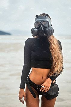 Gas Mask Woman, Masked Girl, Mask Woman, Pretty Body, Mask Photography, Ninja Outfit, People Images, Person Photo