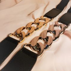 Color: Silver and Gold Style: Chain Expands Golden Chain Belt, Gold Chain Link Metal Chain Belt, Luxury Formal Chain Belt With Gold-tone Hardware, Luxury Elegant Gold-tone Chain Belt, Luxury Gold-tone Metal Chain Belt, Belt Gold, Silver Belts, Gold Style, Gold And Silver