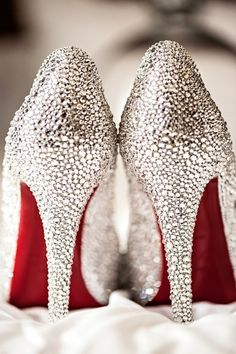 Of course Louboutin heels. Christian Louboutin Wedding, Christian Louboutin Wedding Shoes, Military Wedding, Crazy Shoes, Shoe Obsession, Fashion Lookbook, Fashion Mode, Mode Inspiration, Louboutin Shoes