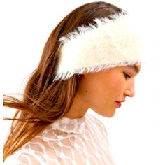 Urban Outfitters *Nwt* Knit Faux Fur Hair Scarf Chic Adjustable White Headband, Chic White Adjustable Headband, Chic White Headband, Urban Outfitters Accessories, Heart Hair, Claw Hair Clips, Hair Scarf, Chain Fashion, Headband Styles