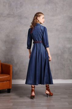 A wasit belt and premium ebroiedered denim lend an edgy touch to this half-sleeve midi dress that can be styled endlessly. Front button closure Notched collar Half sleeves Embroidered details Chest button-flap pockets Flared skirt Cotton, polyester Machine wash, tumble dry Item #1747 Women's denim dress SIZE INFO XS=US2=UK6=EU32 S=US4-6=UK8-10=EU34-36 M=US8-10=UK12-14=EU38-40 L=US12-14=UK16-18=EU42-44 Custom size can be acceptable ★★Please advise your Height and Weight, I will make sure you choo Denim Dress Fall, Long Denim Dress, Fall Maxi, Embroidered Belt, Womens Denim Dress, Maxi Dresses Fall, Midi Shirt Dress, Sleeve Midi Dress, Midi Dress With Sleeves