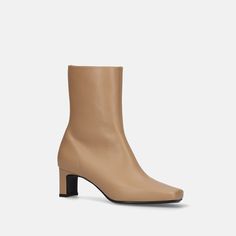 These 5.5cm heel short boots feature a wide square toe that is extremely trendy. Beige Pumps, Mule Sandals, Suede Material, Pumps Flat, Artificial Leather, Ballet Flat Shoes, Short Boots, Trending Shoes, Ballet Flats