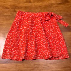 Forever 21 Wrap Skirt Red-Orange Short Skirt W/White & Blue Flowers Nwt Size S The Skirt Is Brand New With Tags. The Front Ties And Buttons For Closure. The Skirt Is Fully Lined. So Cute! Trendy Mini Wrap Skirt For Spring, Summer Mini Length Relaxed Wrap Skirt, Casual Mini Wrap Skirt For Summer, Casual Summer Mini Wrap Skirt, Casual Mini Length Wrap Skirt For Summer, Trendy Lined Wrap Skirt For Summer, Red Relaxed Skirt For Summer, Red Relaxed Fit Skirt For Summer, Spring Orange Skirted Skort