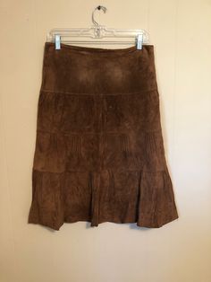 "Vintage Saguero Leather Brown Layered Skirt Circle Womens 6 Lined Western  waist: 32\" length: 27\" 076" Fitted Brown Tiered Skirt, Vintage Brown Tiered Skirt, Brown Vintage Tiered Skirt, Layered Skirt, Womens Skirt, Clothes For Women, Leather, Clothes