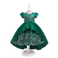 This Dress is fashionable for every occasion. the dress is made-to-order by professional tailors. You can choose from 50 colors, Regular sizes 2 to 16 and plus sizes 14w to 26W. Custom size is also available.. The product details: Age: 3-8 Years, Age Group: Children, Available Quantity: 12000, Collar: O-Neck, Decoration: Embroidery, Description: Princess Costume, Design: Mini, Short sleeve, Dress style: Cute, bow, princess, Dresses Length: Maxi Standard, Fabric Type: Satin, Feature: Breathable, Summer Princess, Tail Dress, African Dresses For Kids, European Dress, Dress Bow, Kids Fashion Dress, Gowns For Girls