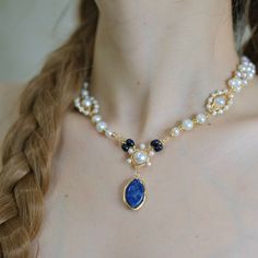 CARACTERÍSTICAS DEL PRODUCTO:



 Collar hecho a mano de perlas mixtas con piedra azul

 Materiales: cobre chapado en oro de 18k/perlas naturales de agua dulce

 Cierre: Cierre de mosquetón

 collar de perlas con cable

 Longitud:







 La longitud predeterminada es 15,5 pulgadas + extensión, el colgante es 1,6"

 Si tiene alguna solicitud especial, contáctenos.




 Tenga en cuenta :

 Acepte que las perlas naturales de agua dulce tal vez no tengan una forma perfecta, las perlas naturales de Blue Gemstone Pearl Necklace, Blue Pearl Necklace With Pearl Pendant, Blue Pendant Necklace With Pearl Drop, Handmade Blue Pearl Pendant Necklace, Handmade Blue Pendant Pearl Necklace, Blue Beaded Pearl Necklaces With Pearl Pendant, Blue Baroque Pearl Jewelry With Pearl Pendant, Blue Baroque Pearl Necklace With Pearl Charm, Blue Baroque Pearl Jewelry With Pendant