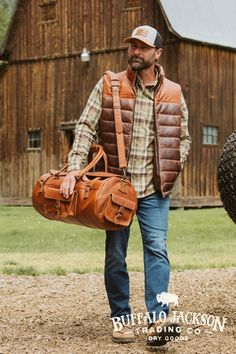 Amazing collection of rugged men's leather and waxed canvas luggage by Buffalo Jackson Trading Co. Just right for a weekend adventure, whether for business or pleasure. Impressive quality and attention to detail. Great gift for him! travel bags | duffle bags | weekender bags Travel Bags For Men, Weekender Bags, Rugged Leather, Amber Brown