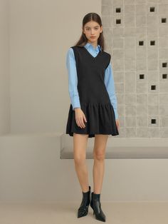 Editor's NotesSoftly structured, this effortless knit dress.It is exceptionally soft and durable.Designed for all wearing occasions and endless adventures.- Classic and chic mini dress - Standard fit - Frill hem dress- Sleeveless knit dress with v-neck- Slightly short lengthMeasurements(in.)S/M- Shoulder: 14.35in./15.54in.- Chest: 17.31in./18.02in.- Waist: 15.29in./16.11in.- Arm hole: 9.62in./10.8in.- Total length: 33.17in./34.35in.Model Size Vitalina - wearing SHeight - 5’ 74”Bus Casual Knit Dresses For Layering, Elegant Mini Length Dresses For Layering, Elegant Mini Dress For Layering, Sleeveless Knit Mini Dress For Fall, Chic Knit Mini Dress For Work, Knit Mini Sweater Dress For Work, Spring Workwear Mini Sweater Dress, Mini Sweater Dress For Work In Spring, Spring Mini Sweater Dress For Work