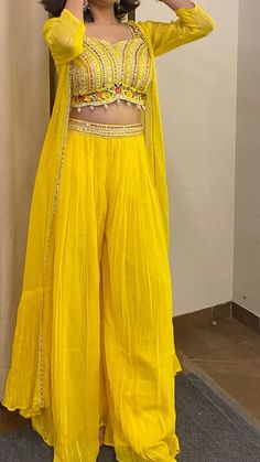 Haldi outfit • yellow suit • straight cape top Haldi Dress Aesthetic, Yellow Aesthetic Lehenga, Yellow Lengha For Haldi, Traditional Dresses Lehenga, Aesthetic Haldi Outfits, Haldi Ceremony Outfit For Women, Yellow Kurti Design For Haldi, Simple Haldi Dress Ideas, Yellow Aesthetic Dress