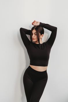 "Welcome to our Mandarinclothing shop, where style and performance unite seamlessly! 💫 Introducing our premium seamless microfiber crop top with long sleeves, the perfect fusion of athletic functionality and everyday chic. 🖤 Crafted from high-quality microfiber fabric, this crop top offers an ultra-comfortable second-skin fit that's ideal for your active lifestyle, whether you're hitting the gym, practicing yoga, or simply looking for a versatile and stylish wardrobe addition. Key Features: ✨ Seamless design for exceptional comfort and freedom of movement. 🏋️♀️ Ideal for sports, workouts, and all-day comfort. ️ Long sleeves for added coverage and style. 💧 Moisture-wicking technology keeps you fresh and dry. 🌱 Ethically produced with a focus on sustainability. Available in a range of c Seamless Long Sleeve Athleisure Tops, Seamless Long Sleeve Top With Minimal Stretch, Functional Seamless Crop Top, Sporty Long Sleeve Seamless Top, Seamless Compression Elastane Crop Top, Seamless Long Sleeve Workout Tops, Versatile Stretch Crop Top With Thumbholes, High Stretch Long Sleeve Seamless Crop Top, Long Sleeve Seamless Crop Top