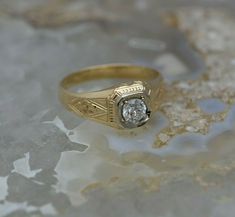 "Vintage 14K Yellow Gold 1/2 Ct Round Diamond Ring, H Color , VS 2 Clarity, Art Deco floral cut sides, white gold top, 5/32\" across, prong set, Ring size 7.5, Circa 1930, 4.22 grams Stock # BB146R16 This listing contains photographs of the actual item you will receive. Our items are in excellent condition with little or no signs of wear and many are one of a kind pre-owned estate finds. Please look closely at the pictures in this listing as they are part of the product description. Please read Art Deco Floral, Antique Diamond Rings, Round Diamond Ring, London Blue Topaz Ring, Deco Floral, Set Ring, Gold Top, Fine Jewelry Designers, London Blue Topaz