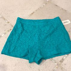 Brand New, Tags Attached Ladies Shorts In Size Small. These Beautiful Shorts Are Lace With Side Zipper In Such A Vibrant Color, Just In Time For The Season. Dress It Up With A Chic Black Tank Or Dress It Down With A White Shirt... Green Forever 21 Bottoms For Summer, Forever 21 Green Bottoms For Summer, Forever 21 Green Spring Bottoms, Forever 21 Bottoms With Built-in Shorts For Summer, Forever 21 Summer Bottoms With Built-in Shorts, Fitted Green Bottoms From Forever 21, Forever 21 Fitted Green Bottoms, Forever 21 Fitted High-waisted Shorts, Forever 21 High-waisted Shorts