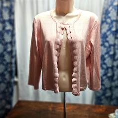 Cable And Gauge Light Pink Cardigan. Size Medium Feminine Fitted Cardigan For Daywear, Elegant Spring Sweater For Daywear, Elegant Pink Sweater For Layering, Fitted Sweater For Spring Daywear, Elegant Pink Spring Cardigan, Light Pink Cardigan, Brown Cardigan Sweater, Round Neck Cardigan, Red Cardigan Sweater