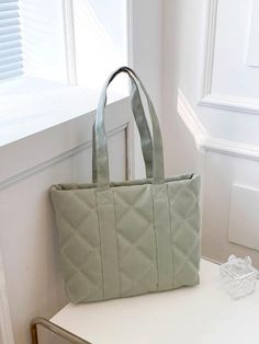 Green Quilted Square Bag, Chic Quilted Green Bags, Chic Green Quilted Bag, Square Green Quilted Bag, Green Quilted Shopping Bag, Trendy Green Quilted Shoulder Bag, Spring Quilted Rectangular Shoulder Bag, Casual Green Quilted Bag, Green Quilted Bag For Daily Use