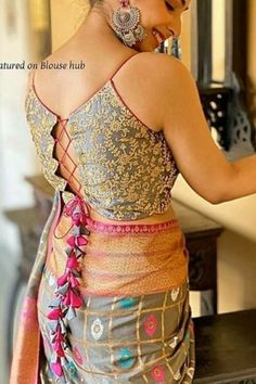 Unique Blouse Designs Stylists, Designer Blouse Ideas, भारतीय दुल्हन संबंधी, Choli Design, डिजाइनर कपड़े, Simple Kurta, Indian Blouse Designs, South Indian Blouse Designs