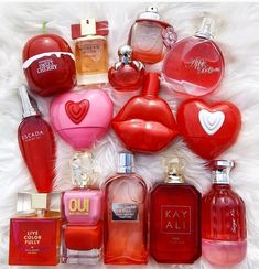 Body Fantasies Perfume, Dior Poison Perfume, Fragrance Lab, Blossom Perfume, Expensive Perfume, Pretty Perfume Bottles, Makeup Spray, Bath And Body Works Perfume, Room Scents