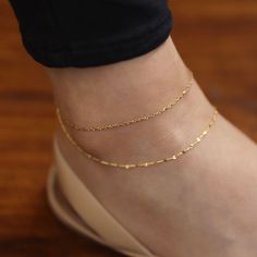 "Singapore Chain, Gold Chain Anklet, 14K Solid Gold Anklet, Simple Twist Chain Anklet, Layering Jewelry ≫ Product Details ◈ Handmade / Handcrafted Fine Jewelry ◈ Thickness: 1.00mm ◈ Metal: Solid 14K Gold ◈ Gold Color: White gold, Yellow gold ◈ Chain Length: 9\" ~ 11\" ≫ Please read our FAQ below for more detail." Delicate Chain Yellow Gold Anklet, Yellow Gold Delicate Chain Anklet, Elegant Yellow Gold Chain Anklets, Elegant Yellow Gold Anklets With Delicate Chain, Gold Chain Anklet, Ankle Bracelets Gold, Layering Jewelry, Beautiful Anklet, Ankle Jewelry