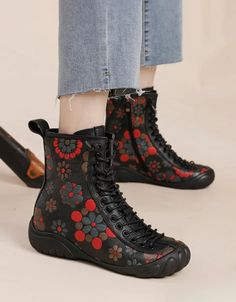 Ethnic Style Lace-up Flower Printed Leather Boots — Obiono Autumn Boots, Best Winter Boots, Platform Boots Chunky, Chunky Heels Boots, Chunky Heels Sandals, Winter Boots Women, Boots Fall, Ethnic Style, Womens Sandals Flat