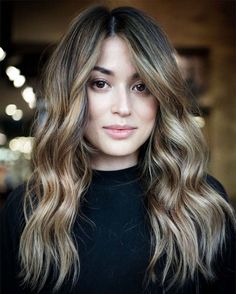 Pale Skin and Blonde Highlights on Dark Hair Dress Colors For Pale Skin, Pale Skin Dark Hair, Red Hair On Dark Skin, Hair Colors For Pale Skin, Colors For Pale Skin, Natural Light Brown Hair, Brown Hair Pale Skin, Dark Hair Pale Skin