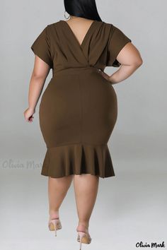 Olivia Mark - Flattering Plus Size Solid Patchwork Flounce V-Neck Dress in Red for Casual Wear Stretch V-neck Dress For Work, Brown V-neck Solid Color Dress, Brown V-neck Solid Dress, Brown V-neck Dress, Non-stretch V-neck Dress For Work, Brown V-neck Mini Dress For Work, Plus Size Dressy, Steps Dresses, Floral Dress Formal