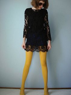 Mustard Tights, Outfits Frühling, Yellow Tights, October Fashion, Betsey Johnson Dress, Colored Tights, Style Muse